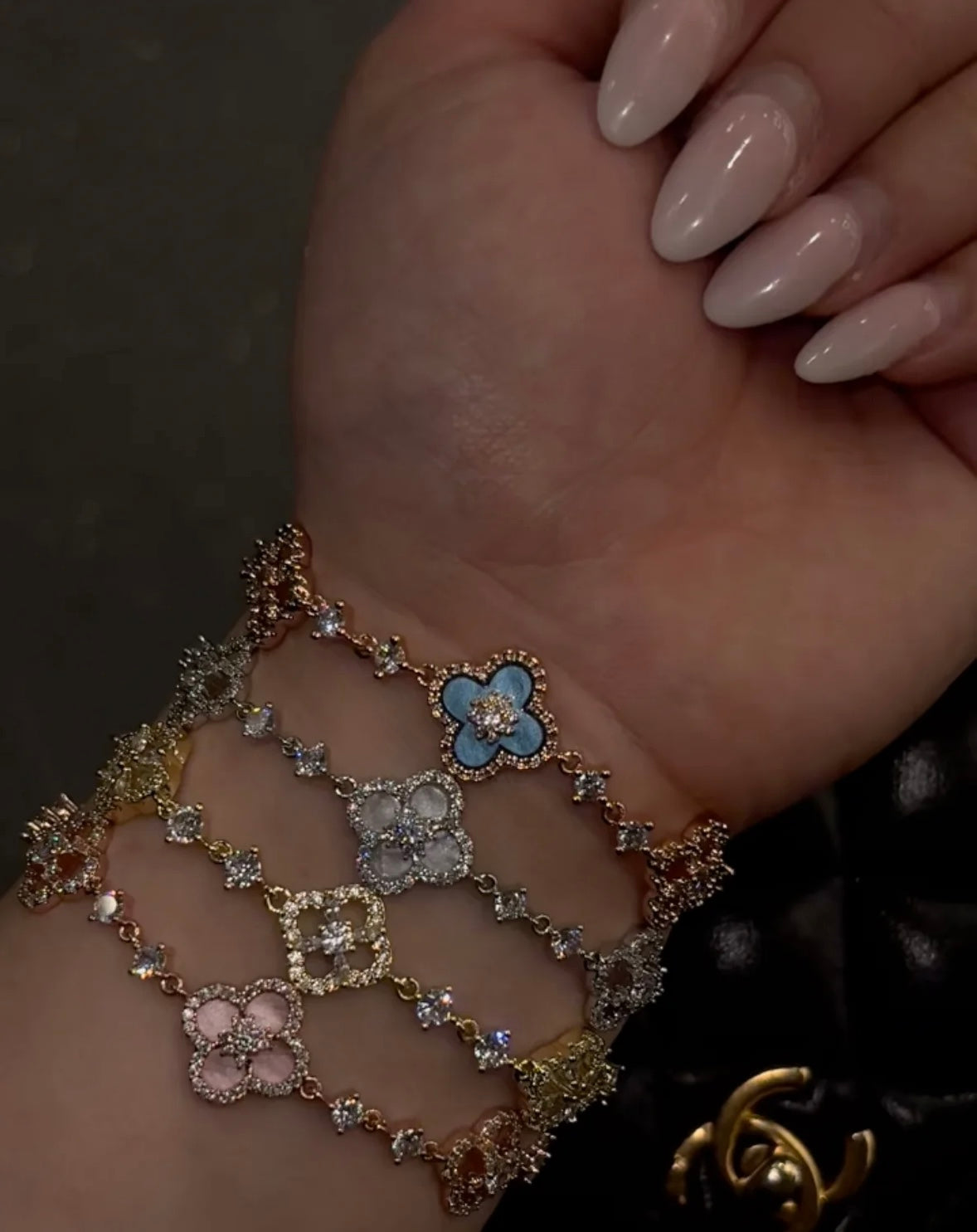 2– Fashion Shell Stone Crystal Pink Mother-Of-Pearl Four-Leaf Clover Bracelet For Women Personalized Vintage Jewelry Accessories
