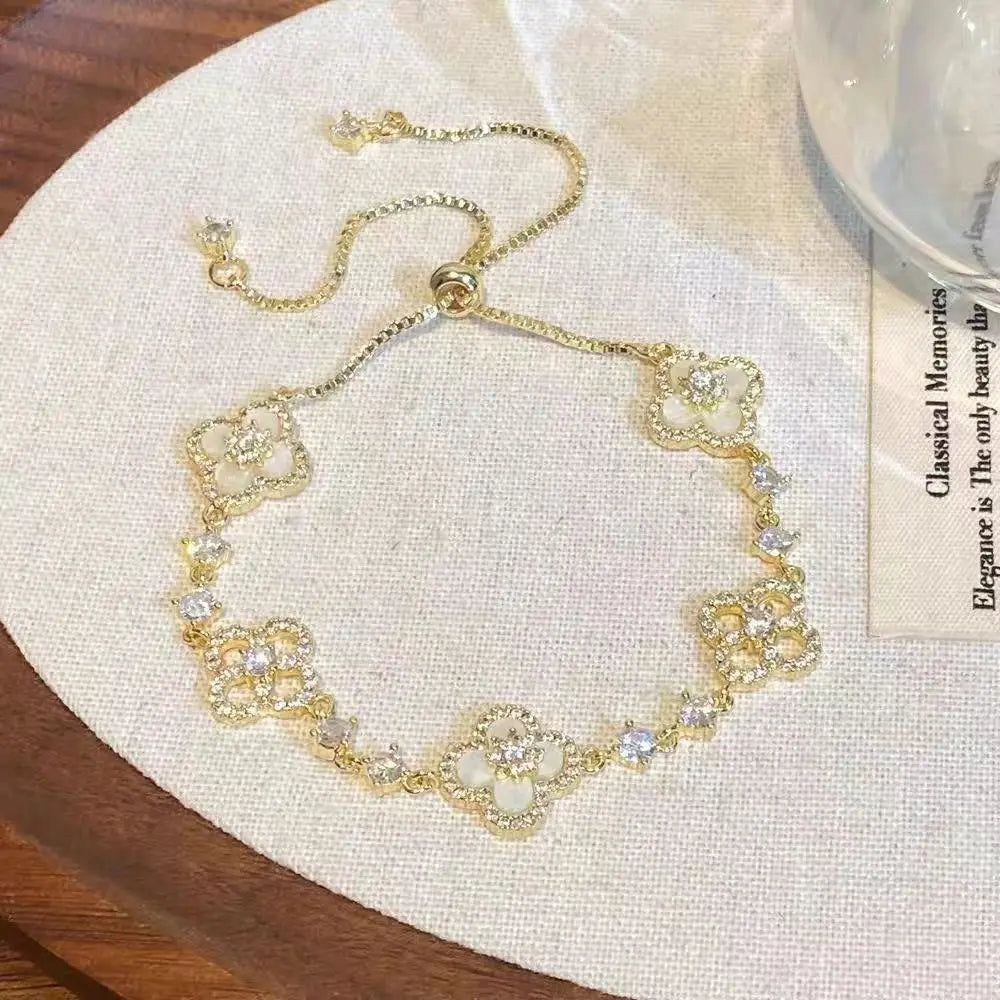 2– Fashion Shell Stone Crystal Pink Mother-Of-Pearl Four-Leaf Clover Bracelet For Women Personalized Vintage Jewelry Accessories