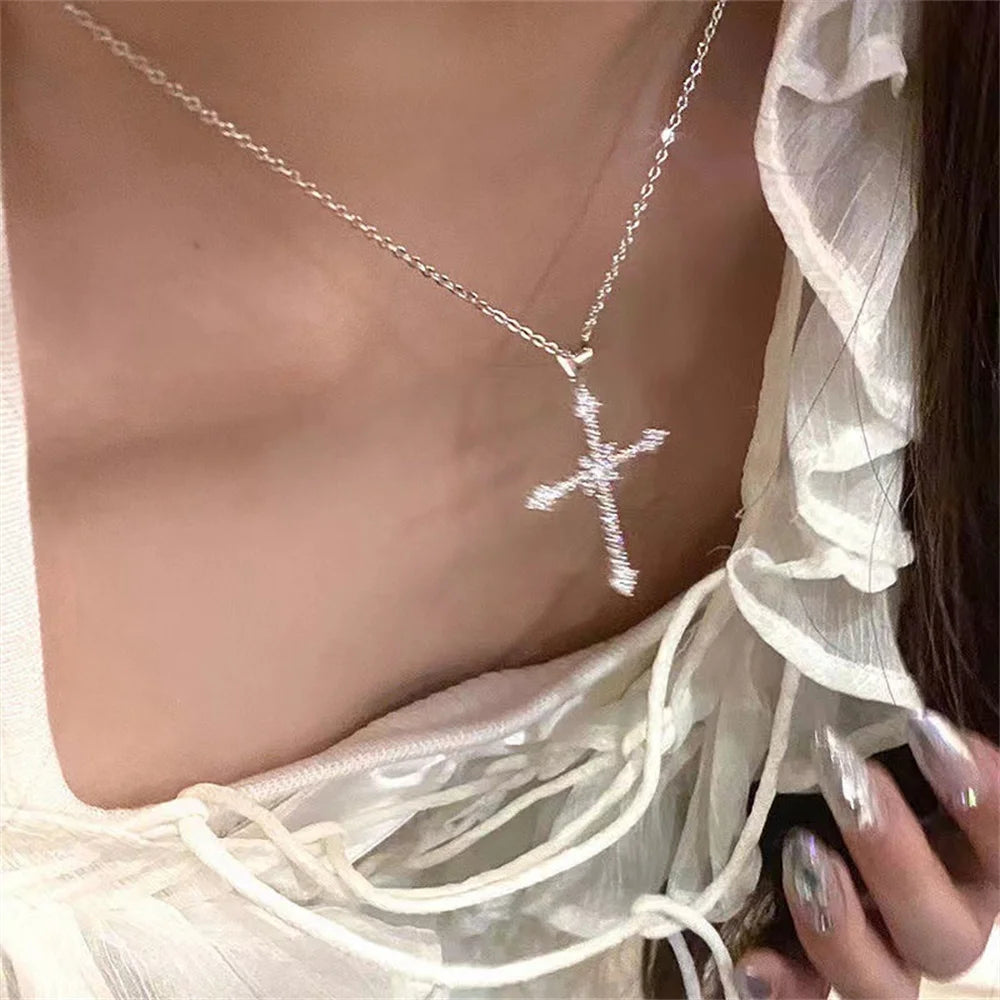 4– Elegant Crystal Cross Pendant Necklace Silver Color Star Ladies Necklace Fashion Party Jewelry Women Gift Wholesale
