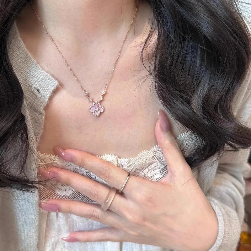 3– Fashion Pink Shell Crystal Flower Pendant Necklace For Women Pink Mother-Of-Pearl Four-Leaf Clover Jewelry Accessories