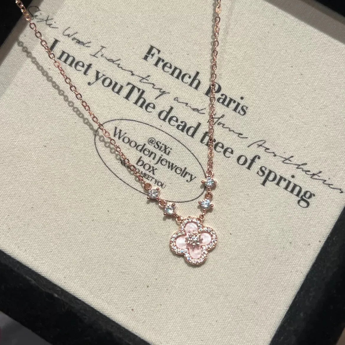 3– Fashion Pink Shell Crystal Flower Pendant Necklace For Women Pink Mother-Of-Pearl Four-Leaf Clover Jewelry Accessories