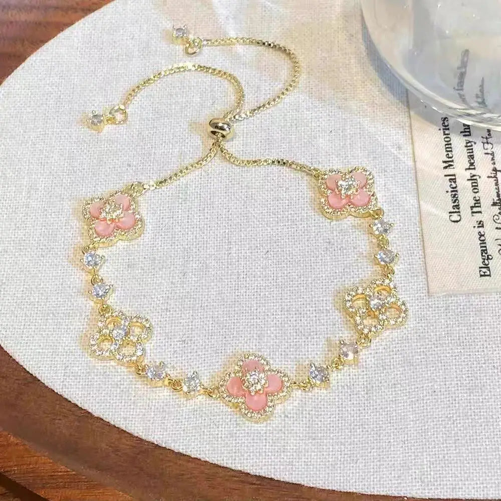 2– Fashion Shell Stone Crystal Pink Mother-Of-Pearl Four-Leaf Clover Bracelet For Women Personalized Vintage Jewelry Accessories